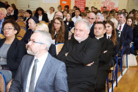 Bp Mering: Miłość jest najlepszą metodą wychowawczą